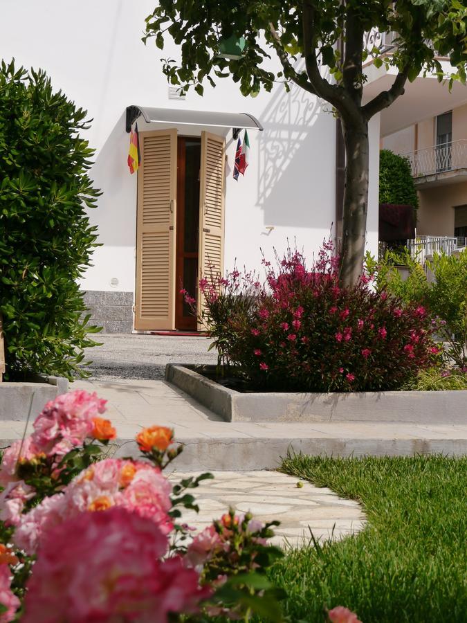 B&B Le Dive Ostra Εξωτερικό φωτογραφία